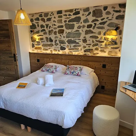 Bed & Breakfast Maison Serrioux Cholonge